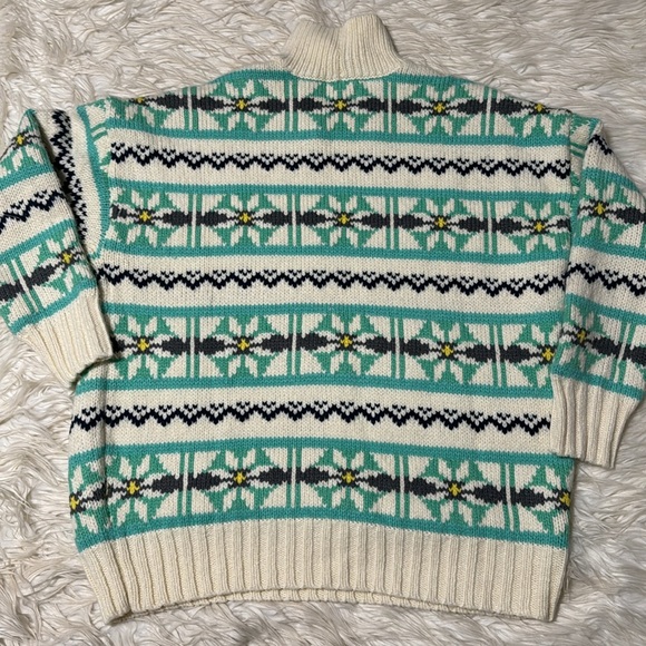 New without tag American Eagle sweater - Picture 6 of 6